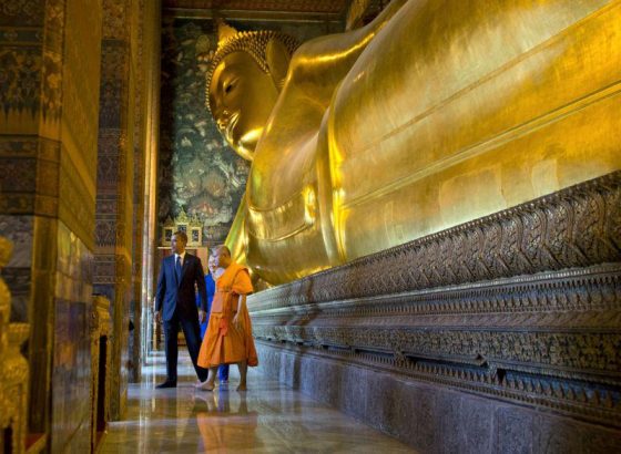 Стоимость входного билета в Храм Лежащего Будды в Бангкоке составит 200 батов за человека