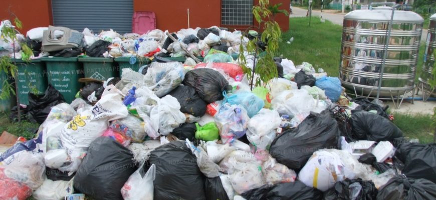 Проблема с вывозом мусора в Паттайе (2)