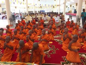 Школа юных монахов в Паттайе