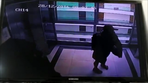 Девушка с Волкинг Стрит ограбила туриста из России
