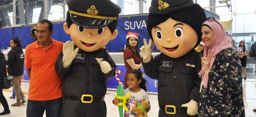 Иммиграционная служба Таиланда разыскивает более 8 тысяч иностранцев