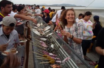 Километр бесплатных морепродуктов в Таиланде