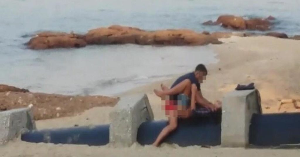 Секс на пляже в Паттайе