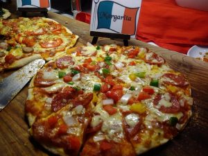 Буфет пицца+паста в английском пабе в Паттайе