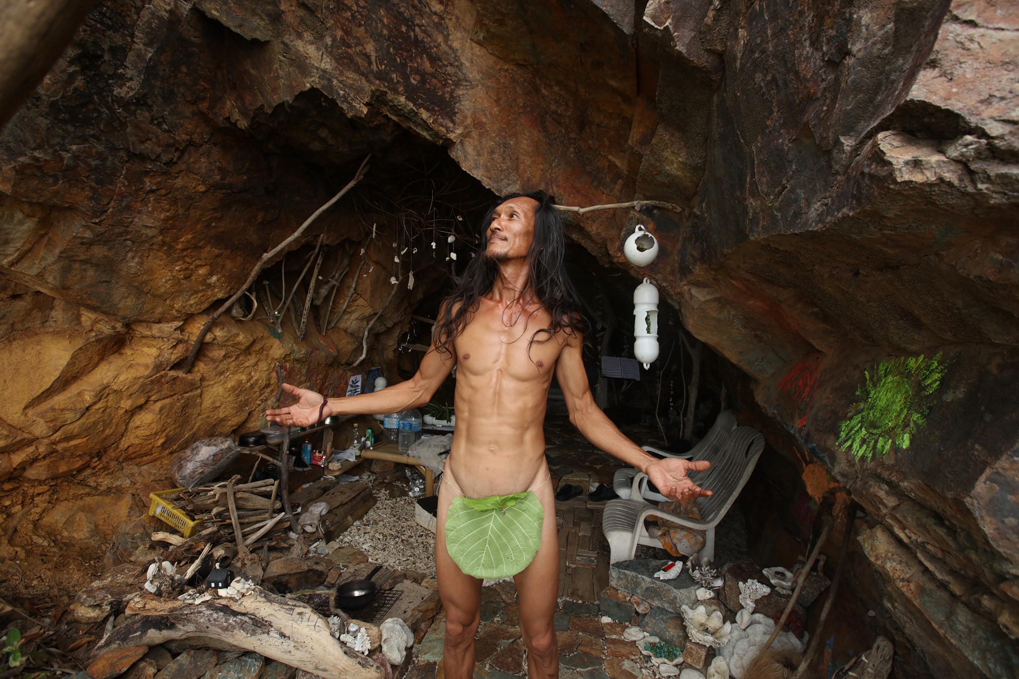 Фото пещерного человека