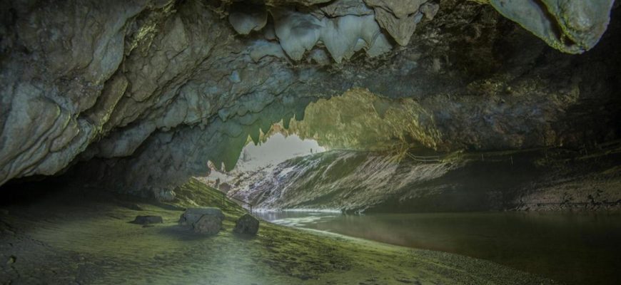 В Таиланде открывается для посещения печально известная пещера Тхам Луанг
