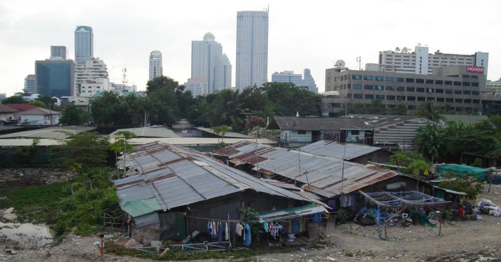 Богатые и бедные — Таиланд вырвался на первое место в мире по экономическому неравенству населения