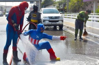 Супергерои из кино убирают дороги в Таиланде