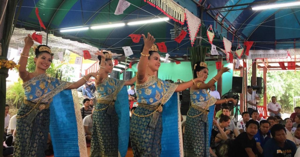 Церемония Вай Кру и татуировки Сак Янт у аджана Коба в Таиланде