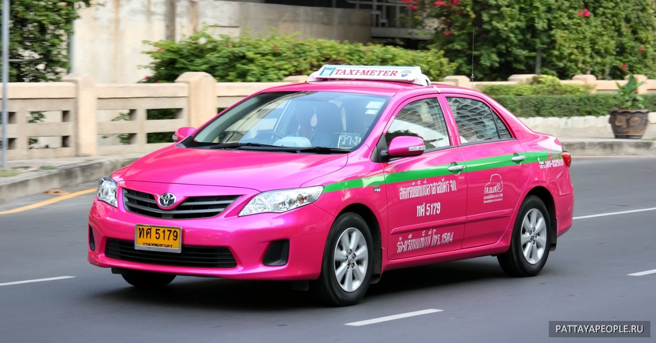 Такси тайцы. Такси Бангкок. Тайское такси. Такси в Тайланде. Автомобили в Тайланде.