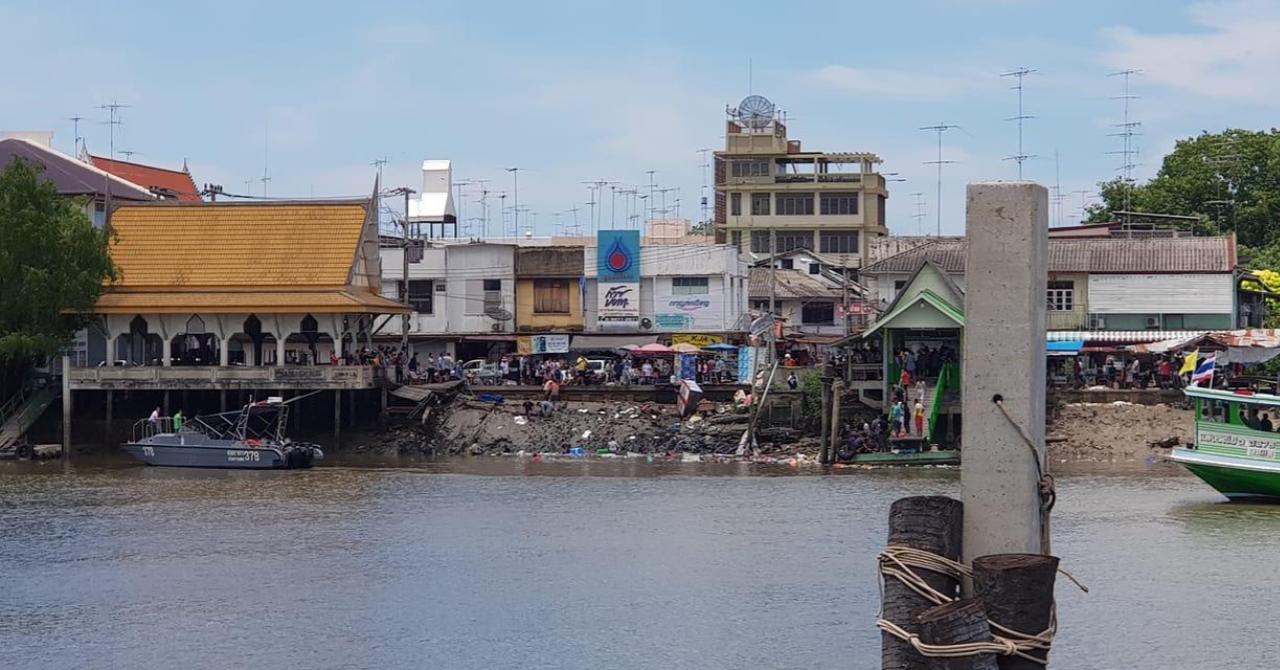 В Таиланде обрушился речной пирс, есть пострадавшие (ФОТО)