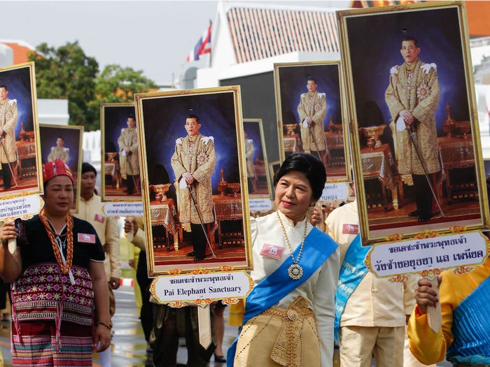 Король Таиланда отмечает 68-й день рождения — интересные факты о монархе