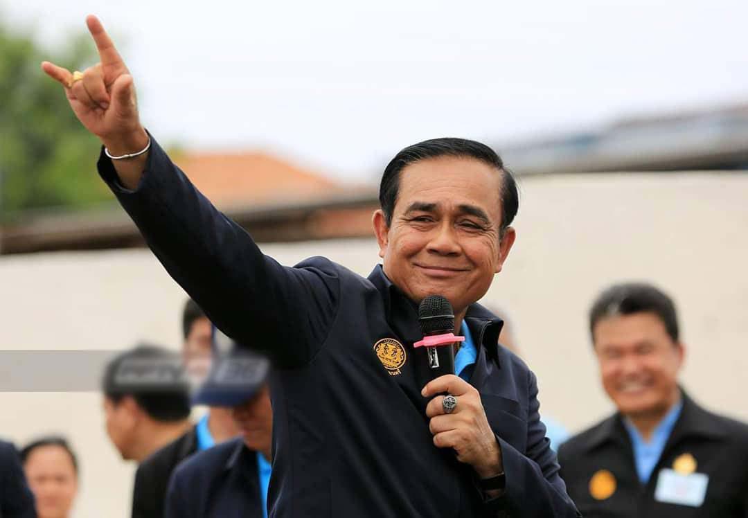 Премьер-министр Таиланда заявил об уходе из политики