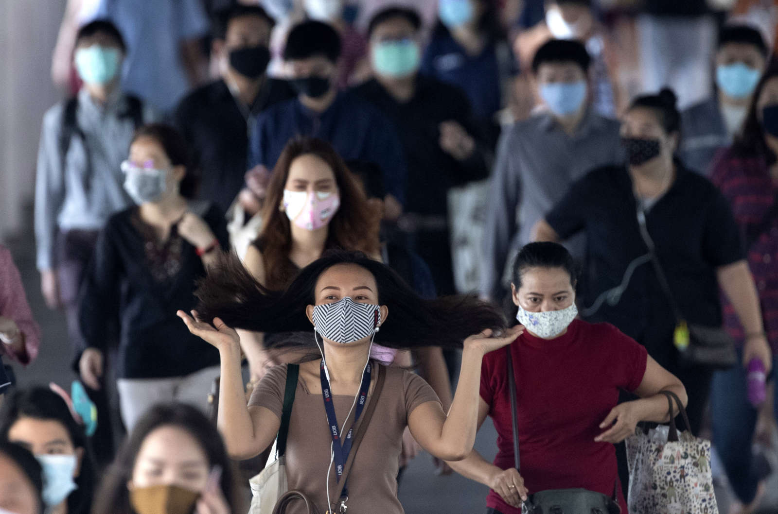Маски останутся обязательными и после пандемии — Минздрав Таиланда
