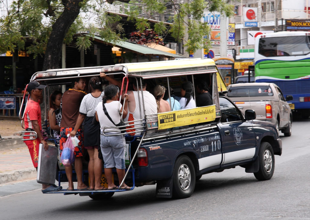 Тойота испытает новый электрический пикап в Таиланде